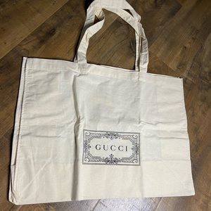 Gucci dust bag shopping bag